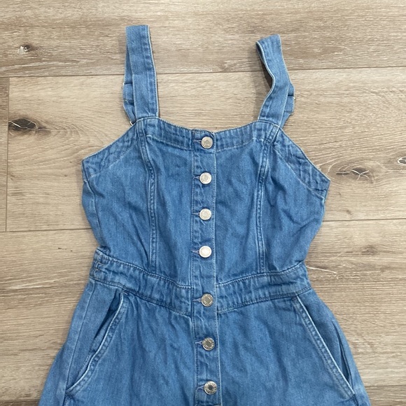 Women’s blue denim overalls!! - Picture 2 of 3